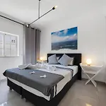 Дом отдыха Casa Surfer's Sanctuary - Algarve Вила-ду-Биспо
